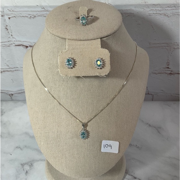 Real Blue Topaz Pendant, Ring, Earrings on 925 Sterling Silver - Picture 1 of 11